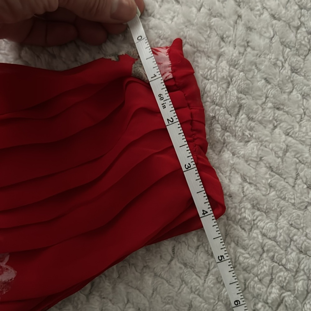 Size XL Lulus red floral dress, summer dress, wedding dress, any occasion dress! - Picture 6 of 12